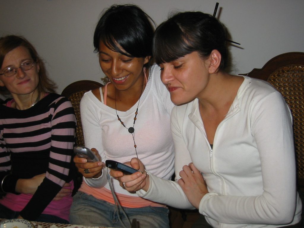 y otra vez las chicas!