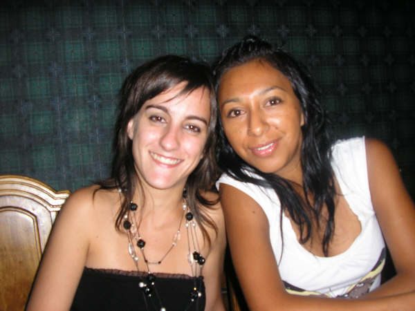 Con Caro en el bar