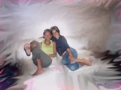 caro y maru  retocadas, pero mas chicas 2